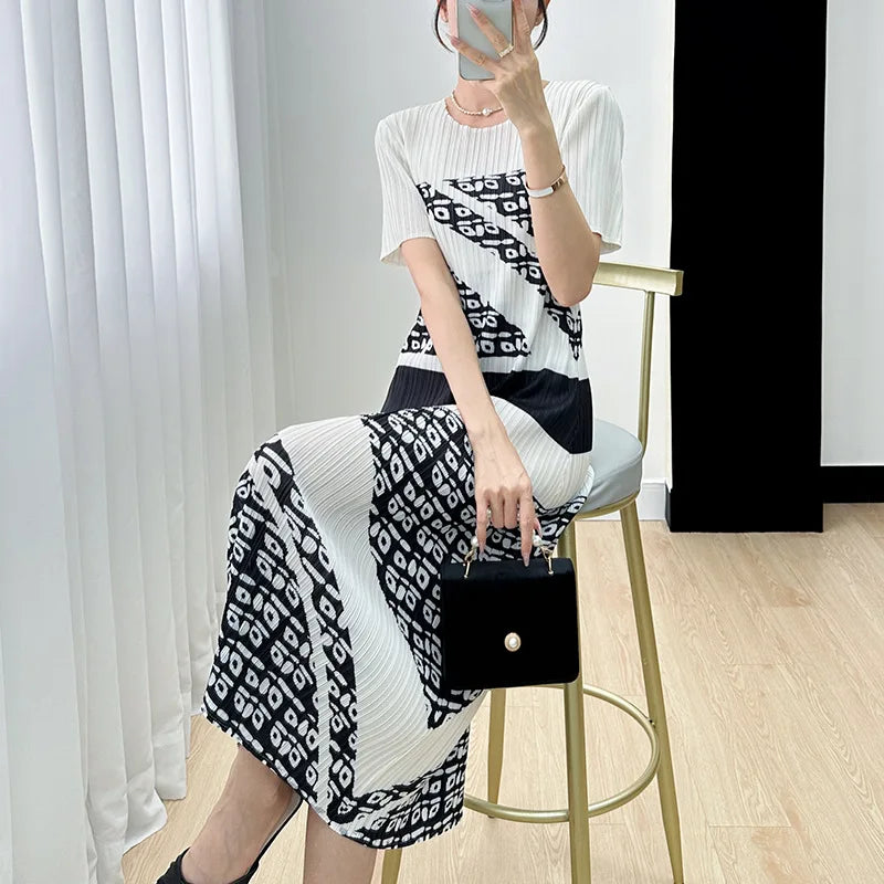Bright Black & White Printed Stretch Dress