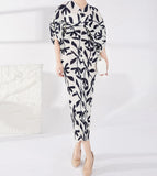Bright Black & White Pleated Batwing Stretch Dress